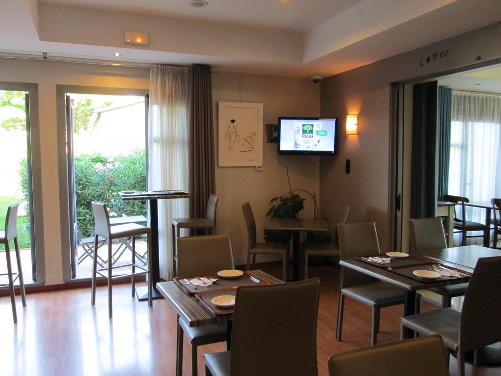 Top Motel Istres Εξωτερικό φωτογραφία