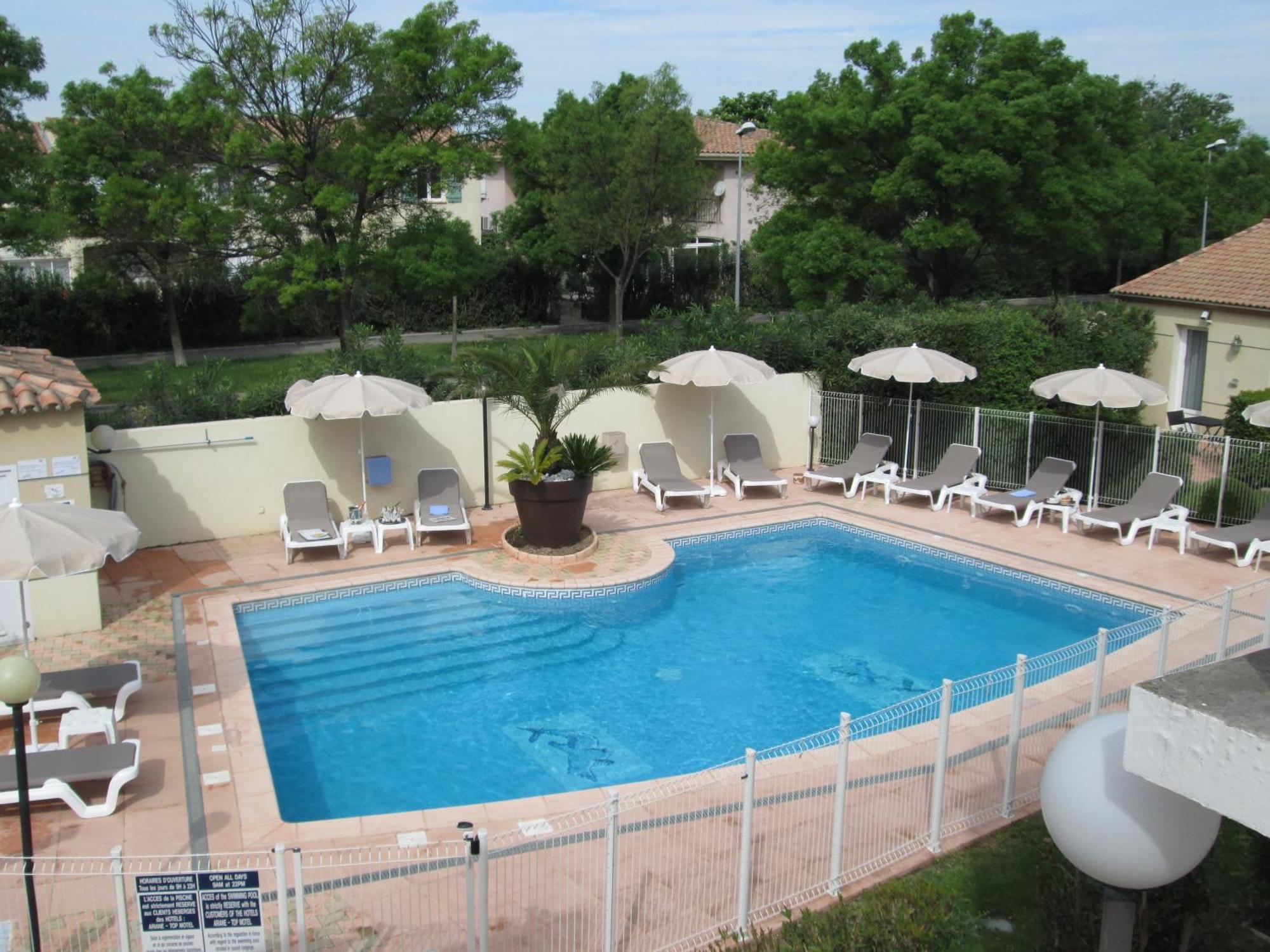 Top Motel Istres Εξωτερικό φωτογραφία