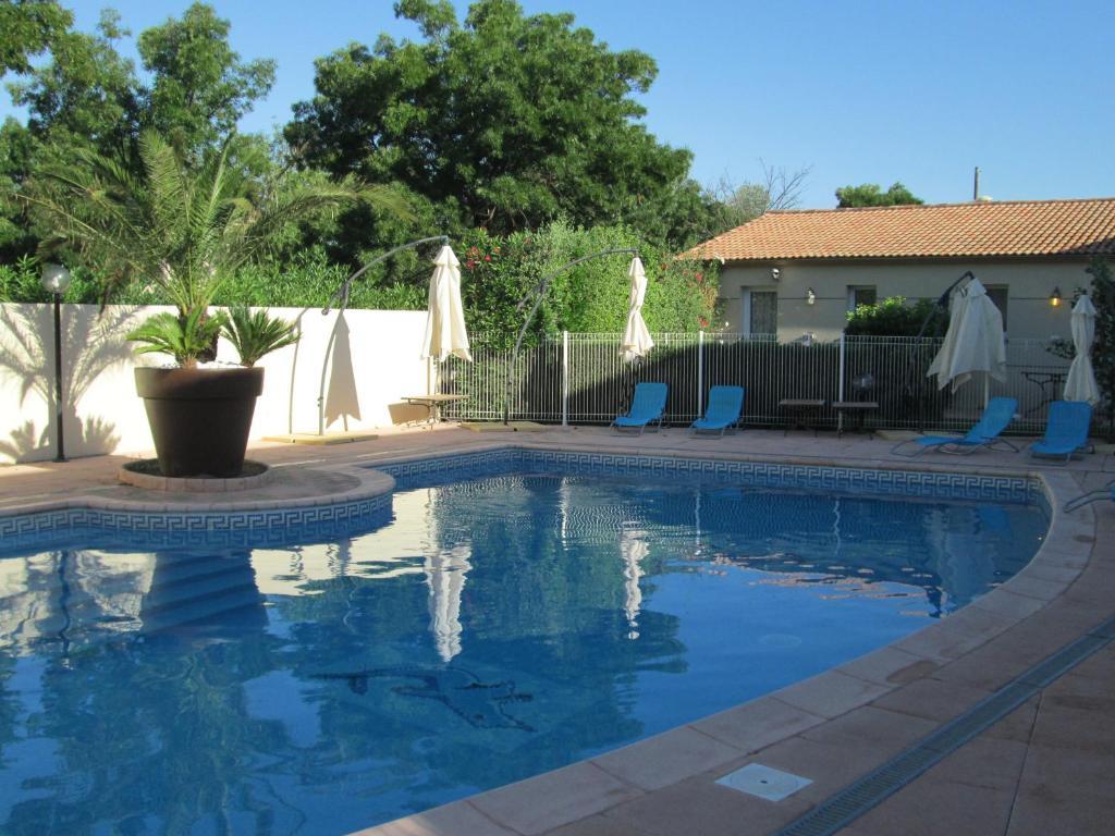 Top Motel Istres Εξωτερικό φωτογραφία
